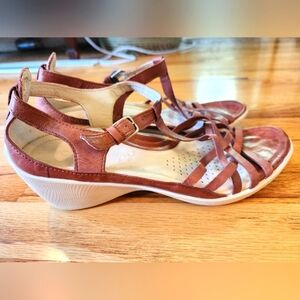 Ecco Size 39 Brown Leather Strappy Sandal Beach Summer Classic Comfort Party